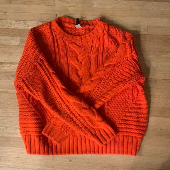 H&M crochet pattern sweater - Picture 1 of 1